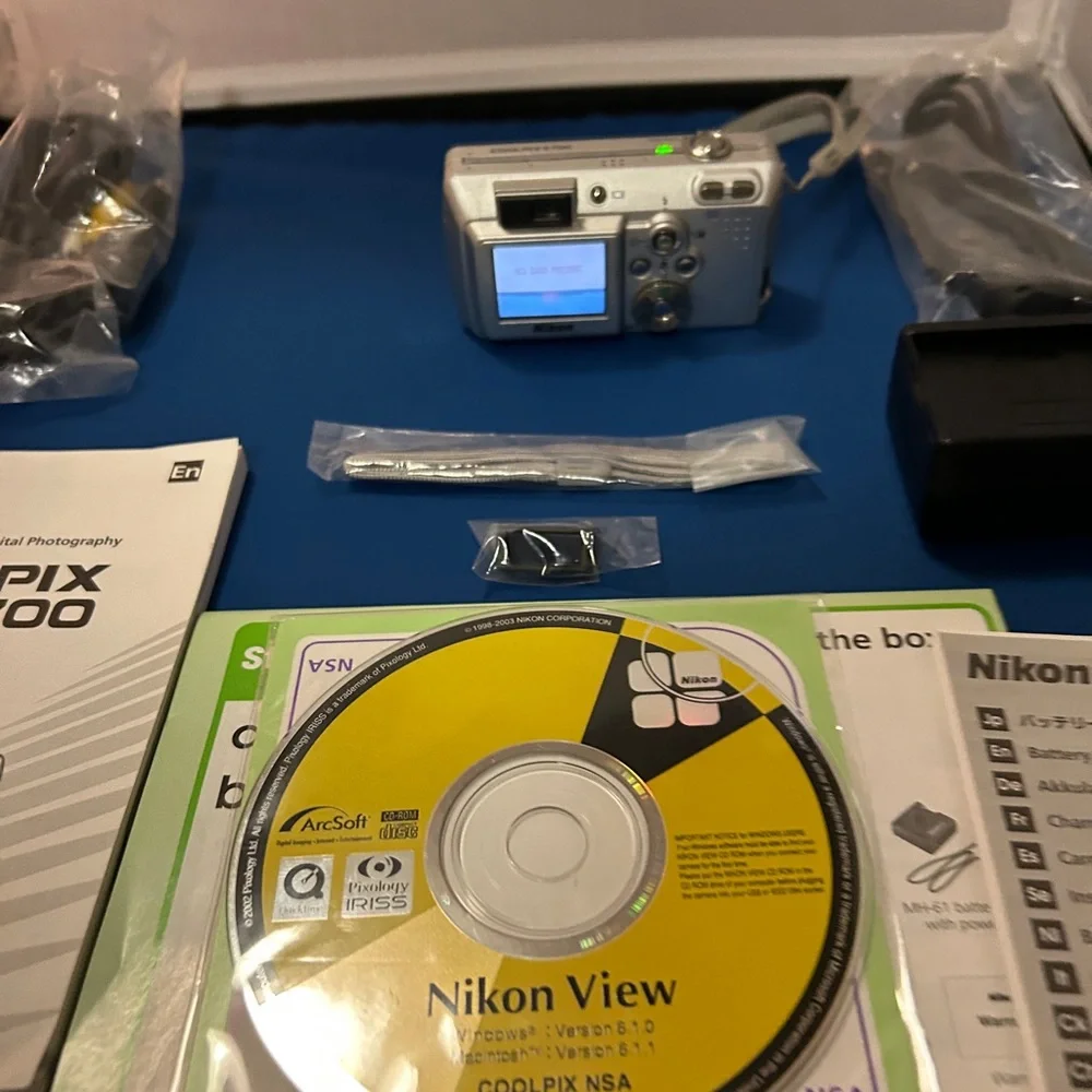 Nikon coolpix 3700